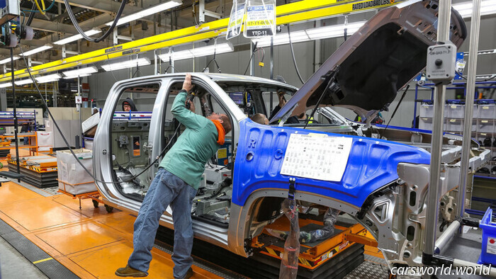 Reasons Behind GM's Discreet Closure of Several Plants for More Than a Month | Carscoops